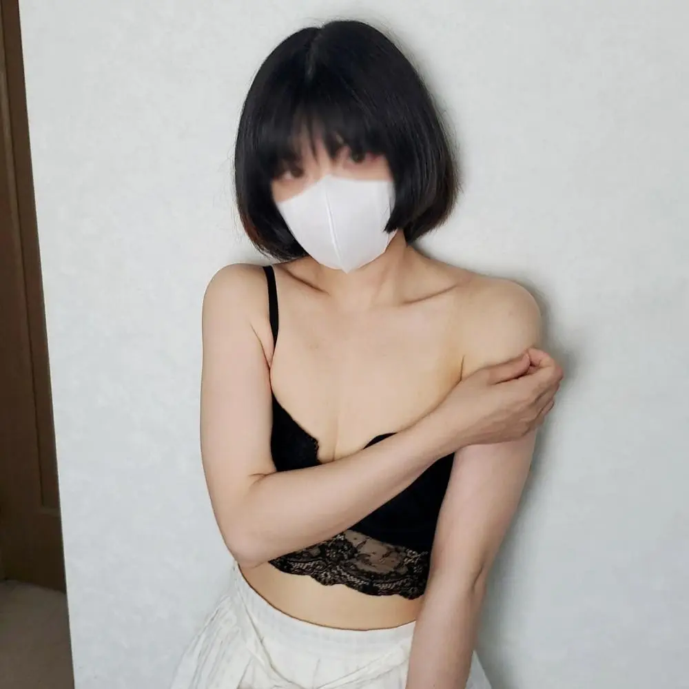 FC2-PPV-4531278 - Exclusive Release: The erotic contrast of a super-serious, library-working otaku** is unstoppable! Next time, she’ll be instructed to masturbate somewhere in the library while on duty!